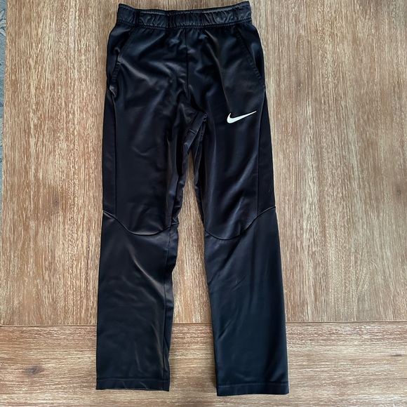Nike Boys’ Black Dri-Fit Sweatpants Athletic Pant - Picture 1 of 7
